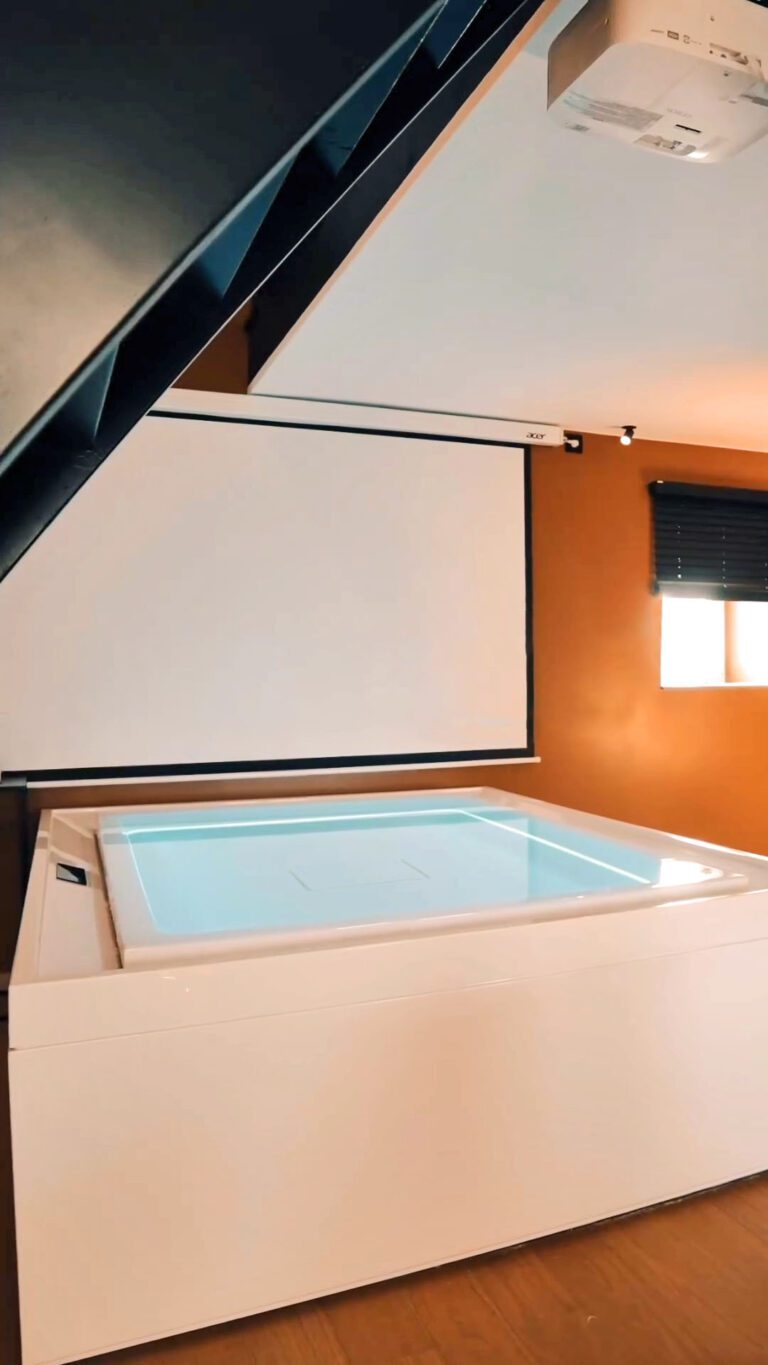 intimate suite cover jacuzzi