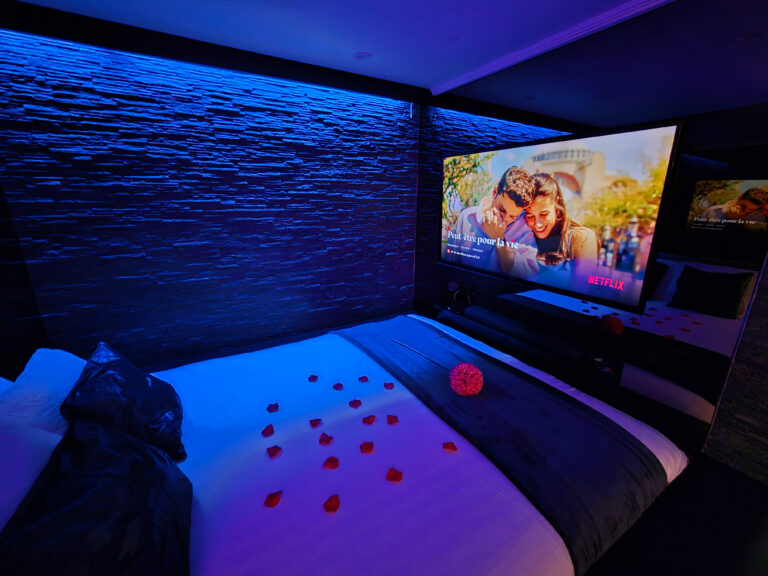 Lit de la Suite Infiny à Ocove près de Durbuy