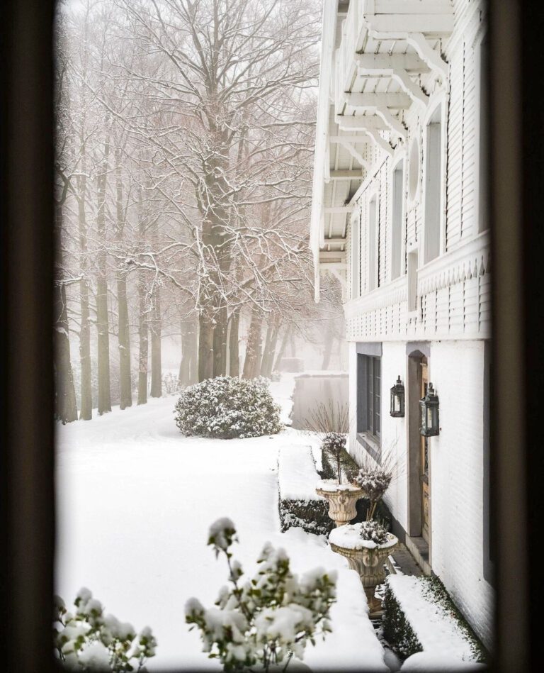 Landgoed Altenbroek sous la neige près de Maastricht
