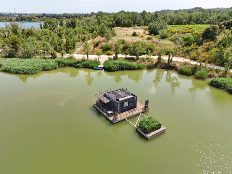 Eco-cabane Utopie à Coucoo Grands Cépages près d'Avignon en Provence