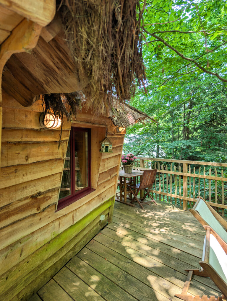 Terrasse de la cabane Du Bois Dormant à Spa