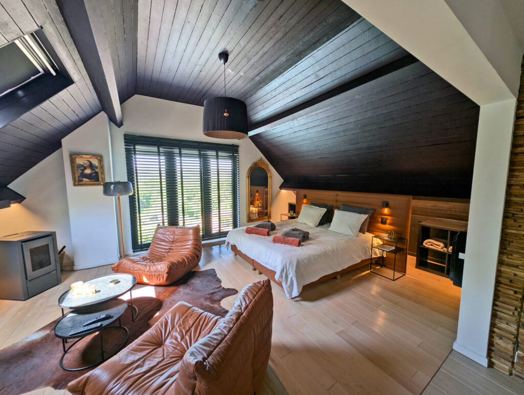 Chambre avec coin salon à Sweet 61 à Esneux