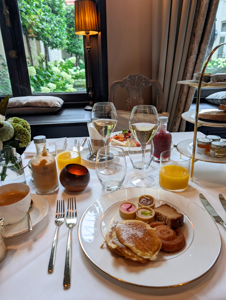 Petit déjeuner gourmand au Cobergher Hôtel à Courtrai