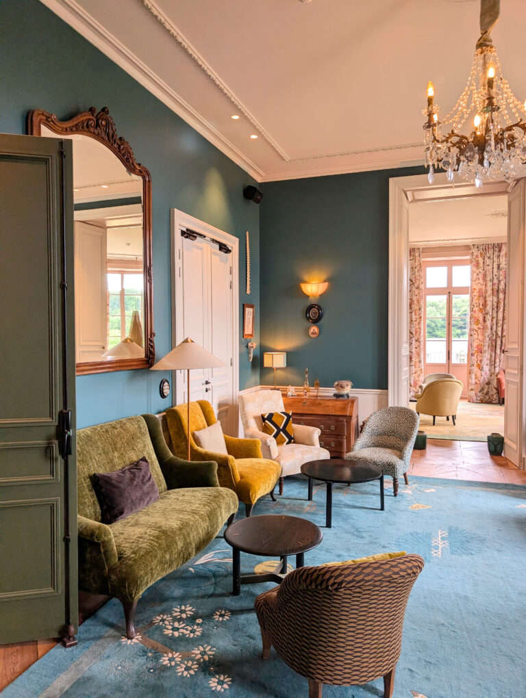 Salon turquoise au Domaine de Locguénolé près de Lorient