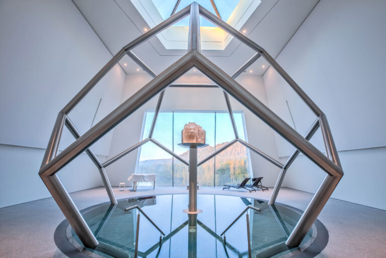 Architecture futuriste au Elaisa Energetic Wellness