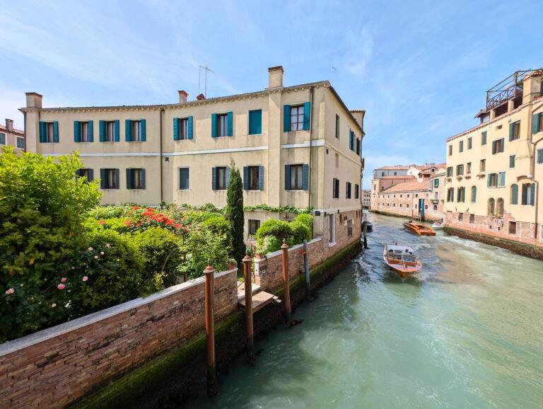 Hôtel au bord de l'eau au Madama Garden Retreat à Venise